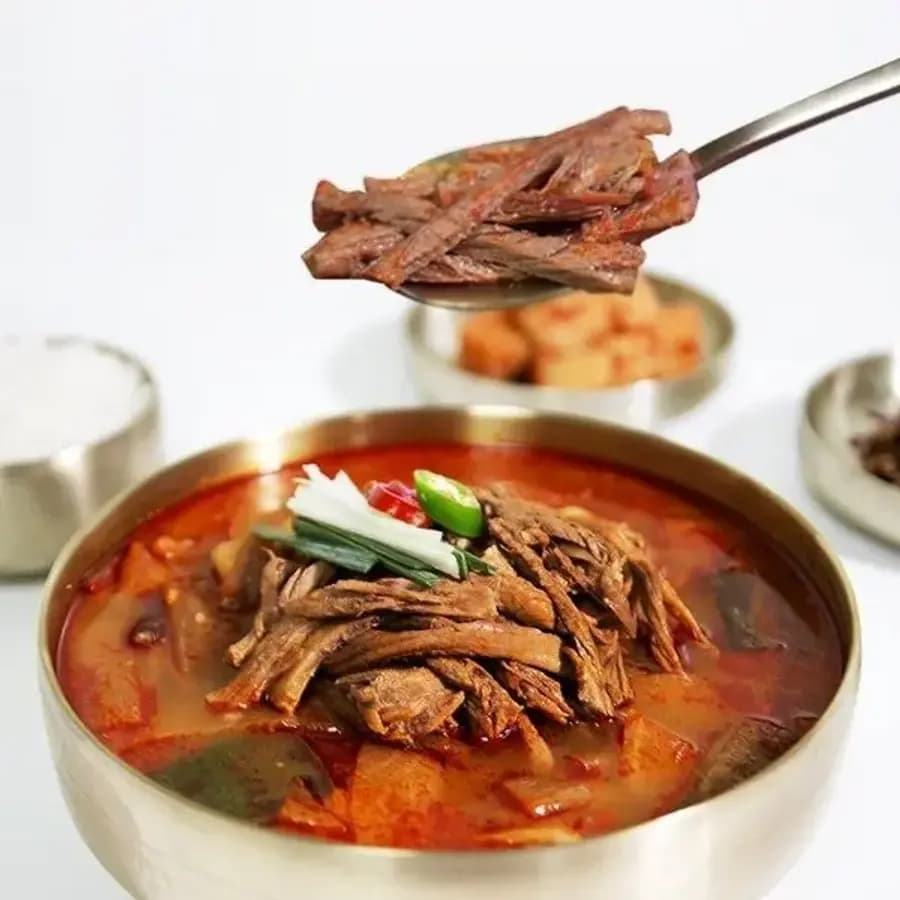 디유 육개장 600g 5팩 간단한 밀키트 캠핑음식 즉석국 소고기 해장국 간편식 국밥