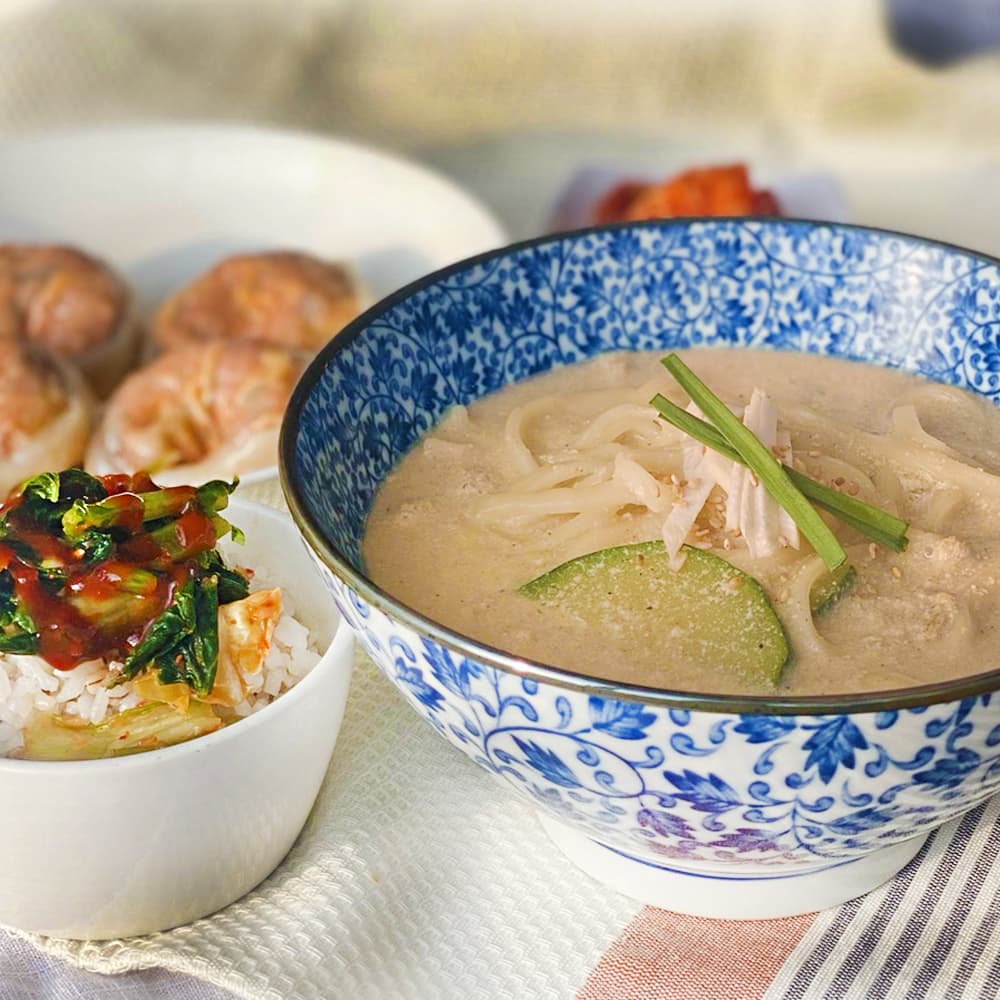 만두가족 수제 들깨 칼국수 쿠킹 박스 밀키트 1400g 1인분 간편 조리