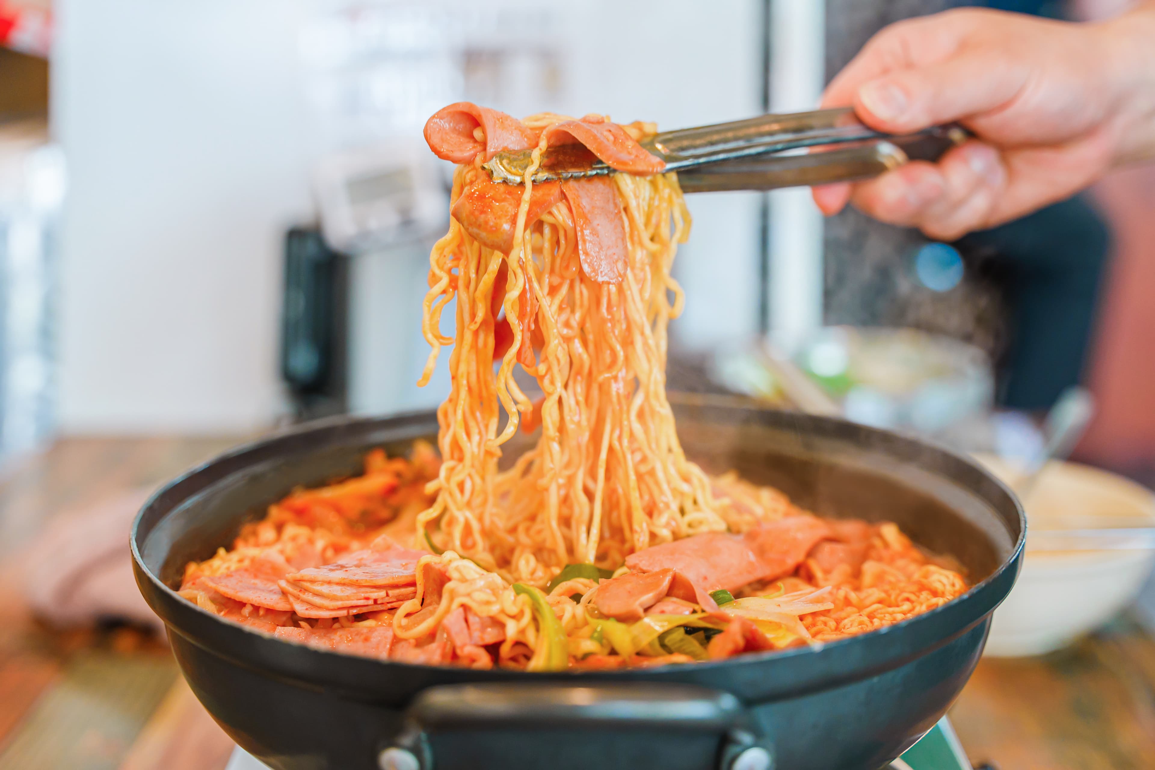 밀키트 부대찌개 2인분 1.5kg 라면사리포함 사골육수 사골식당 캠핑 동탄 맛집