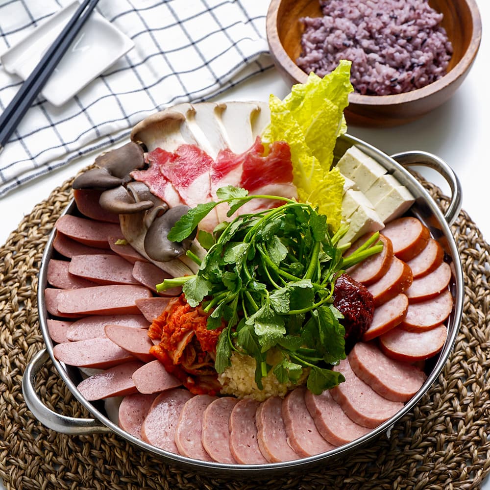 훼미리부대찌개 프리미엄 부대찌개 2인분 밀키트 당일생산