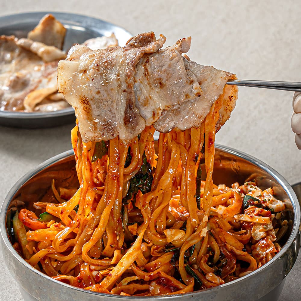 38년 전통 비빔 칼국수 밀키트