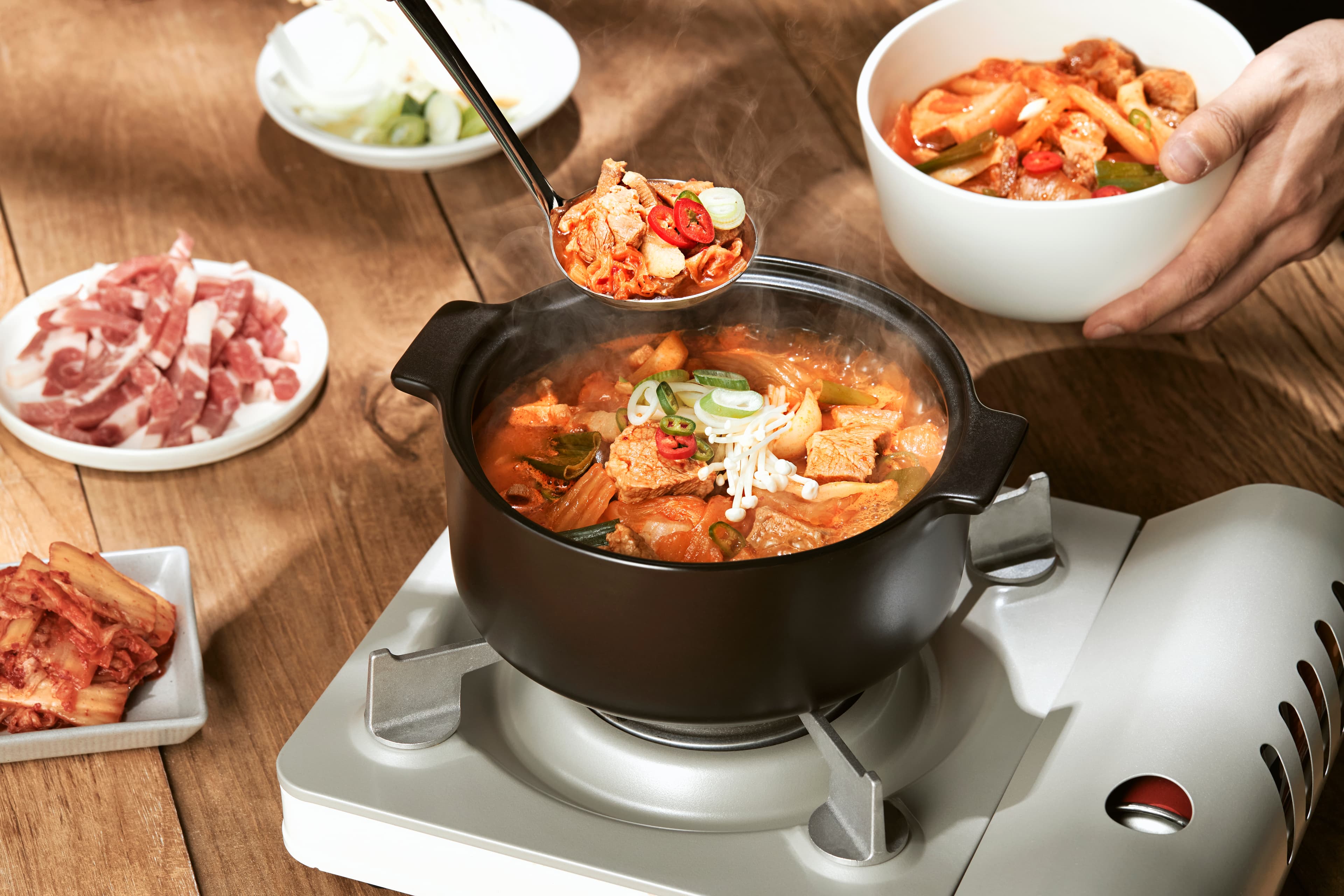 [최자로드방영] 왕십리 한양대 돼지김치찌개 맛집 밀키트 술안주 캠핑음식