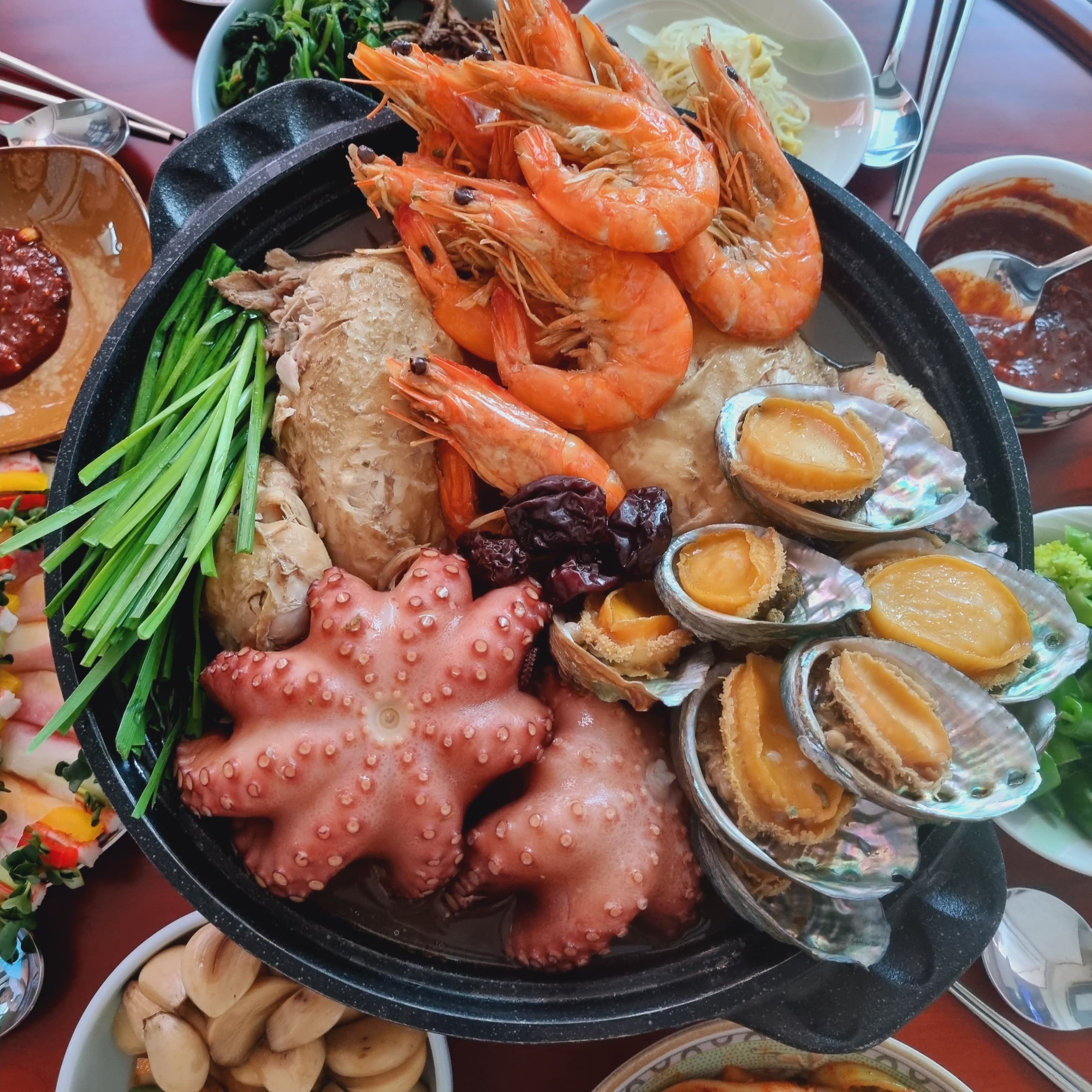 간편 해신탕 밀키트 보양식 삼계탕 복날 초복 말복 몸보신 생닭 전복 문어 새우 해물 캠핑