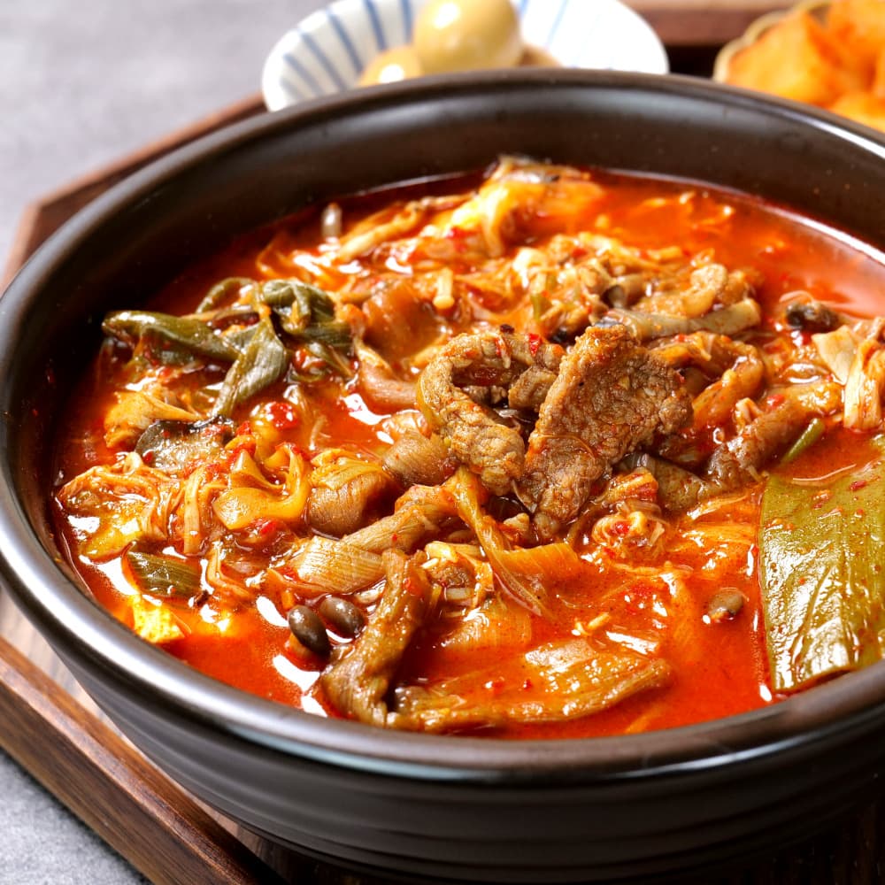 한우 소고기 육개장 밀키트 캠핑 국 요리 국물 음식 간편식 가정 집밥 250g, 1개