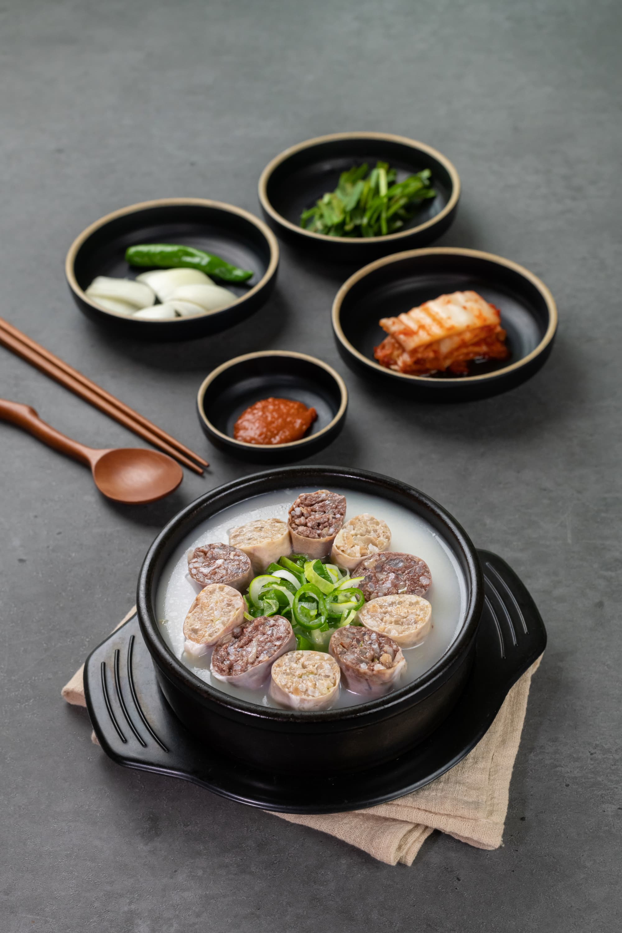 황남국밥 프리미엄 고기 순대국 순대 국밥 밀키트 캠핑음식