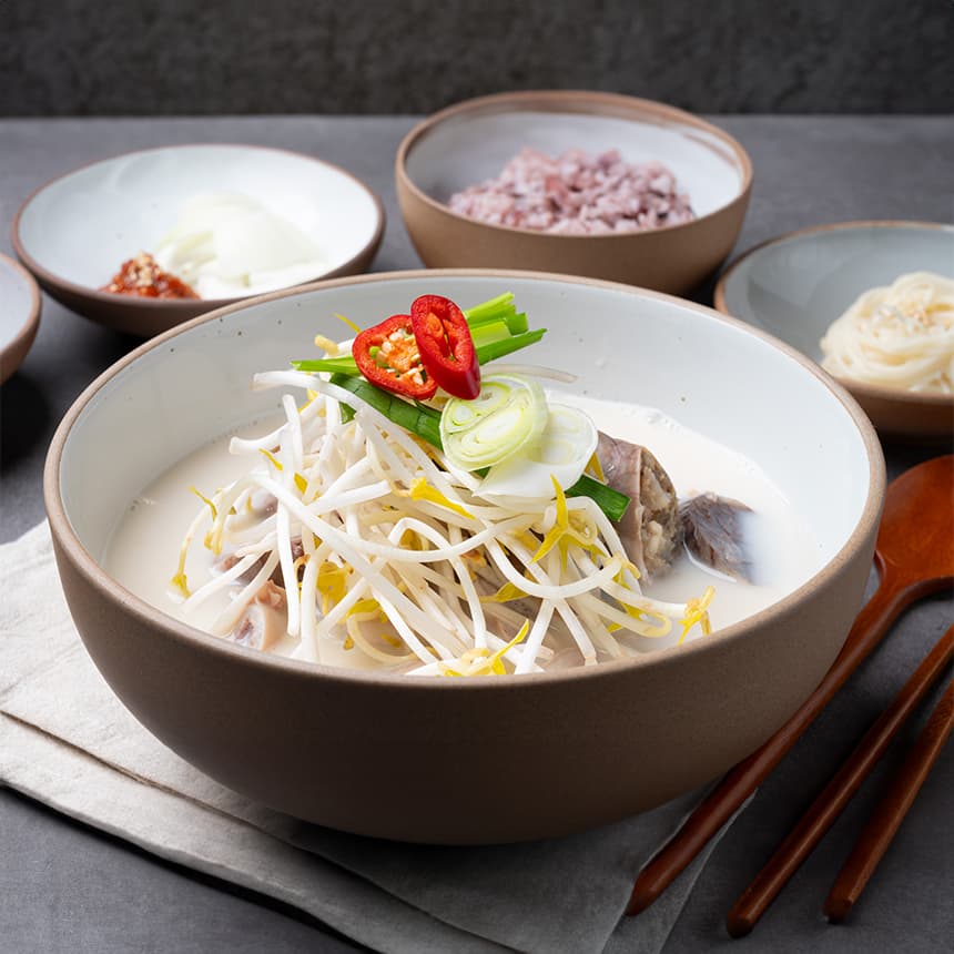 [하얀맛] 내맘대로 순대국 밀키트 1kg - 사골 육수 살코기 순대 가득 강동구 국밥 맛집