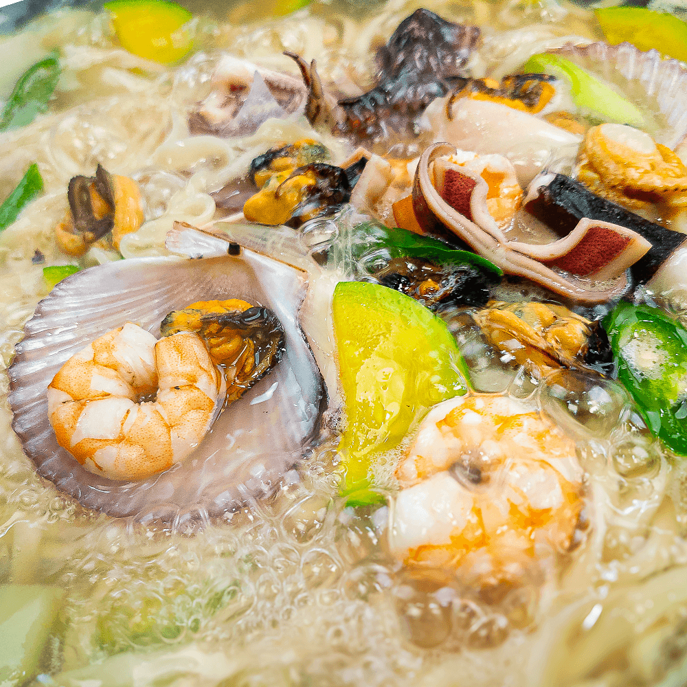 국내산 해물로 만든 해물칼국수 밀키트 2인분