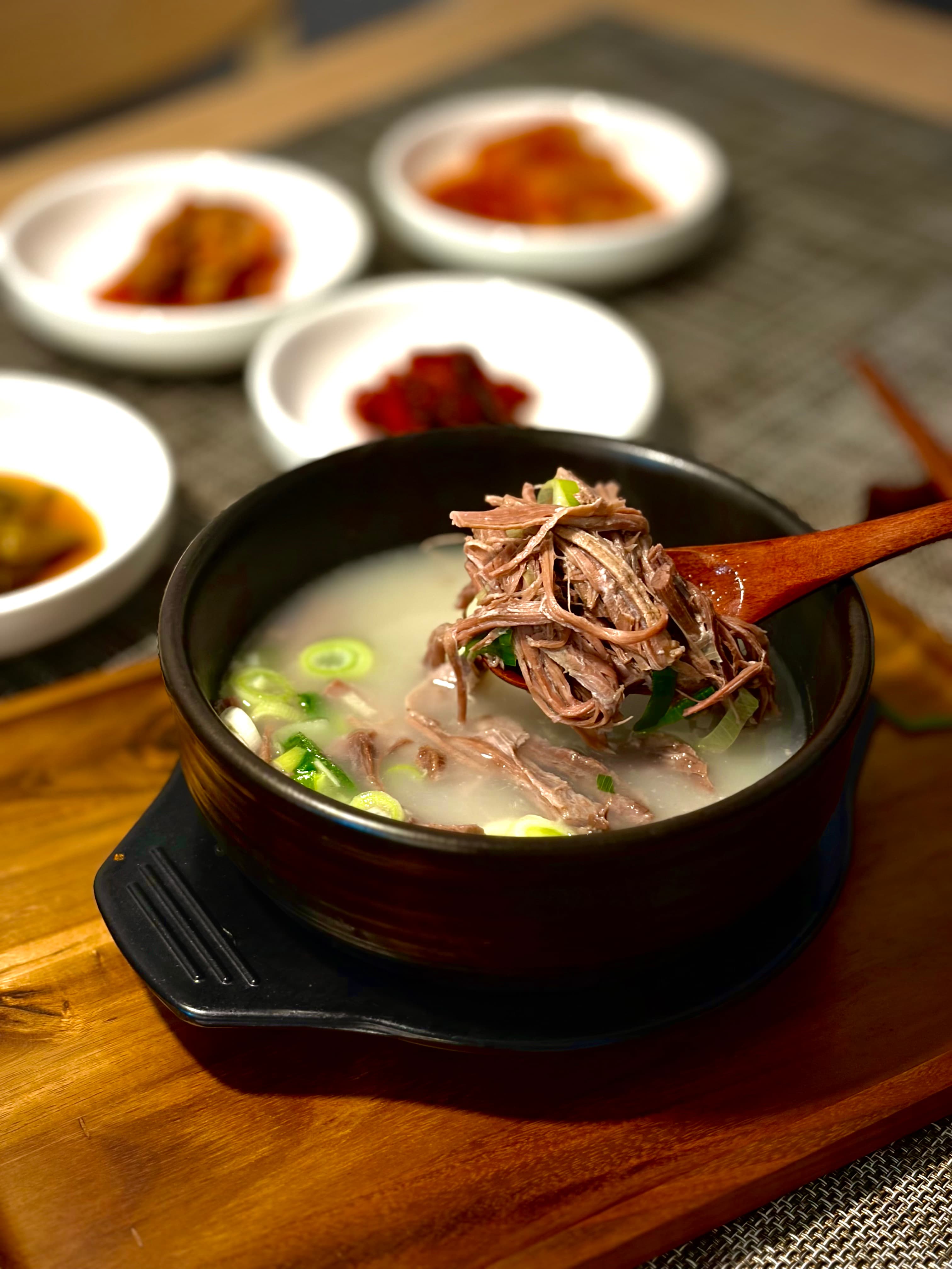 한우 사골곰탕 곰국 진국 밀키트 부모님 보양식 대전맛집 한우곰탕, 1240g, 1개