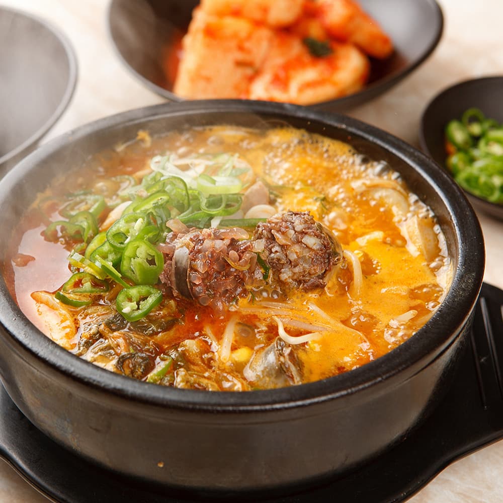 돼지국밥 순대국밥 150g 10팩 밀키트 캠핑용 사골육수 머릿고기 염통 오소리 야채순대