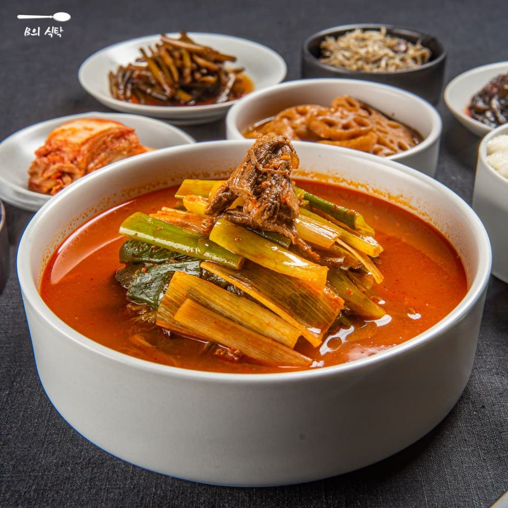 B의식탁 얼큰 소고기 육개장 해장국 국 국밥 밀키트