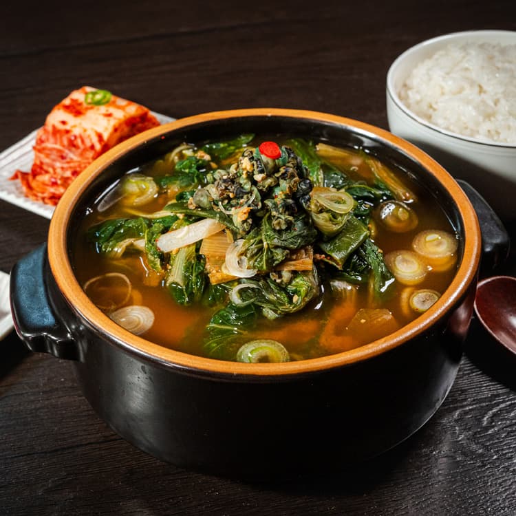 올갱이 해장국 500g 다슬기국 간편 술안주 국물 요리 국물맛집 한식 국 탕 간편식 밀키트