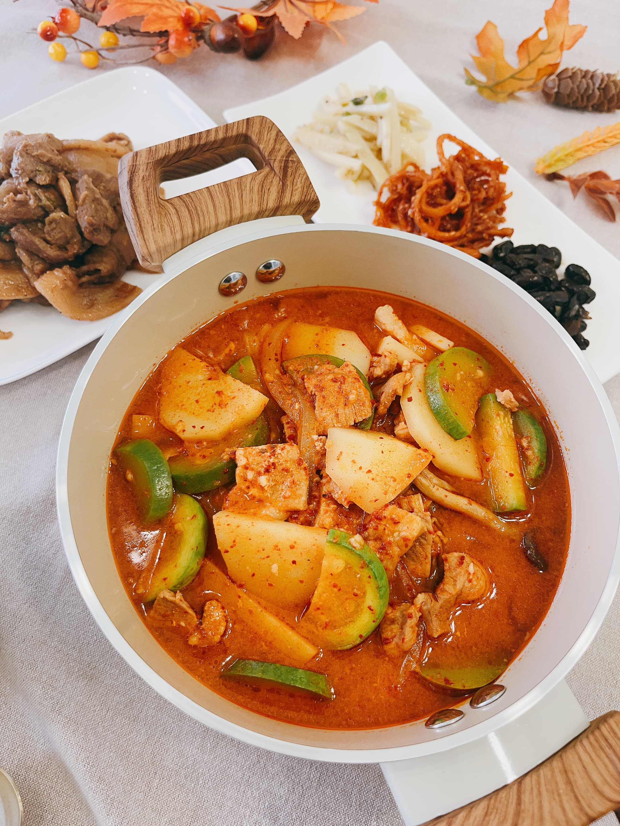 연이집밥 고추장찌개 밀키트 3인분 국 술안주 가정간편식 집밥 캠핑