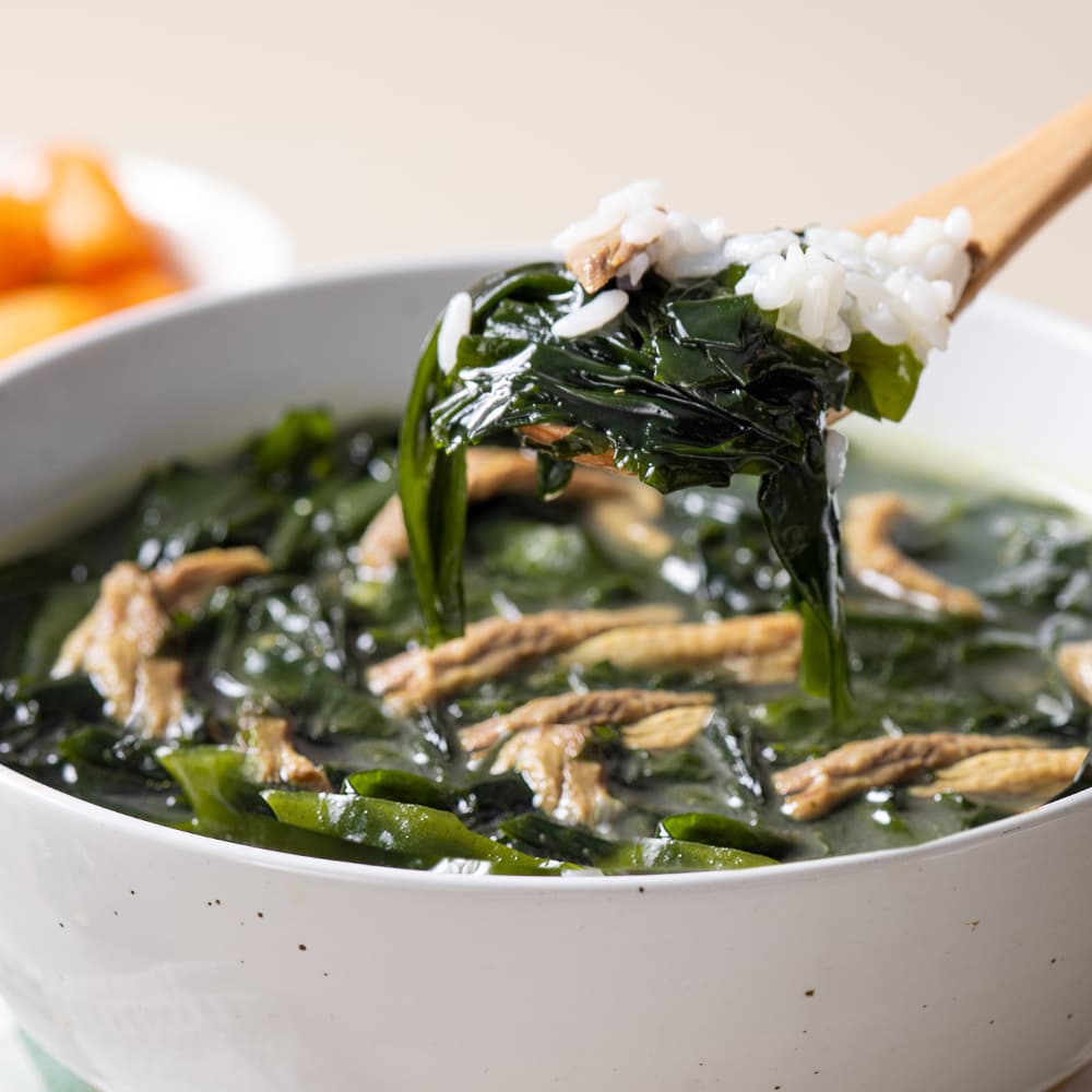 소노정 한우사골미역국 500g 4팩 사골곰탕 미역국 밀키트 국거리 즉석국