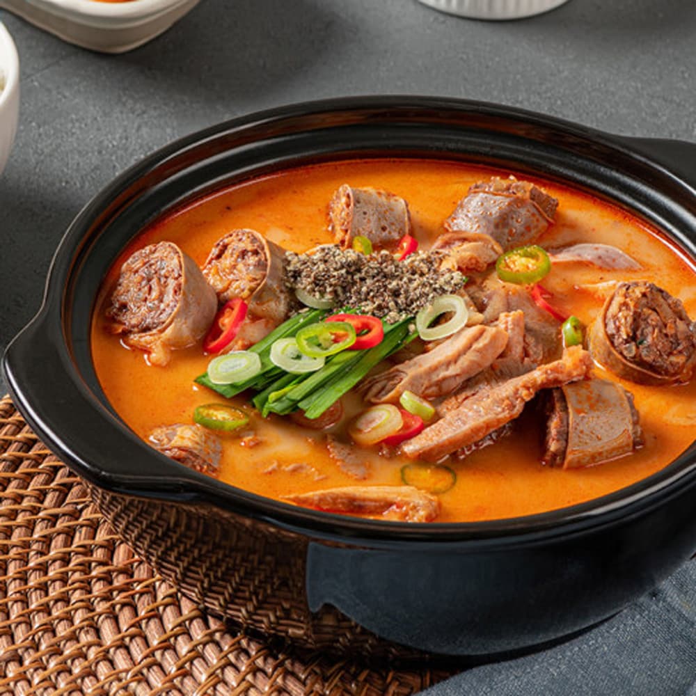 순대보감 얼큰 순대국 700g 밀키트 순대국밥